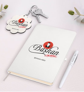 BK Gift Kişiye Özel Başkan Beyaz Defter Kalem Ve Anahtarlık Hediye Seti-2 (Model 1)