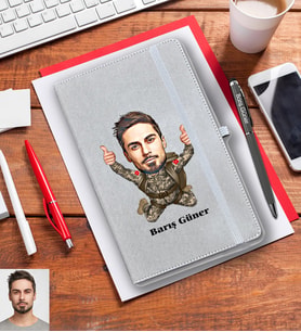 Kişiye Özel Asker Karikatürlü Gri Defter Kalem Hediye Seti Bay-2