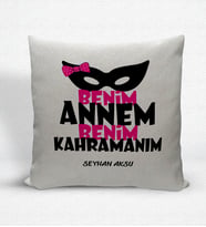 BK Gift Kişiye Özel Annem Benim Kahramanım Dekoratif Keten Yastık (Bej)