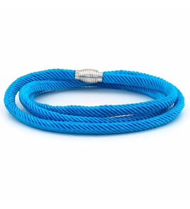 ÜÇ SIRA SARMA METAL MIKNATIS MAVİ  ÖRGÜ İP ERKEK BİLEKLİK BT584
