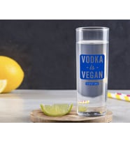 BK Gift Kişiye Özel Renkli Baskılı Vodka Is Vegan Tasarımlı Vodka Bardağı-1 (Beyaz)