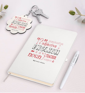BK Gift Kişiye Özel İngilizce Öğretmeni Beyaz Defter Kalem Ve Anahtarlık Hediye Seti-6 (Model 1)