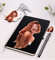 BK Gift Kişiye Özel Kadın Animasyon Karikatürlü Siyah Defter Kalem Ve Anahtarlık Hediye Seti-9 (Model 1)