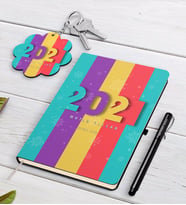 BK Gift Kişiye Özel 2024 Mutlu Yıllar Siyah Defter Kalem ve Anahtarlık Hediye Seti-8 (Model 1)