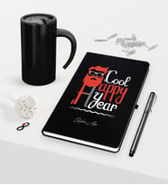 BK Gift Kişiye Özel Yılbaşı Noel Baba Temalı Siyah Defter Kalem Termos Mug Seti - 3