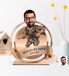BK Gift Kişiye Özel Yılın En İyi Askeri Karikatürlü 3D Ahşap Biblo Plaket