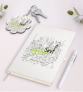 BK Gift Kişiye Özel Sınıf Öğretmeni Beyaz Defter Kalem ve Anahtarlık Hediye Seti-4 (Model 1)