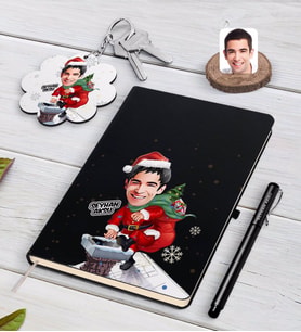 BK Gift Kişiye Özel Erkek Yeni Yıl Karikatürlü Siyah Defter Kalem ve Anahtarlık Hediye Seti-2 (Model 1)
