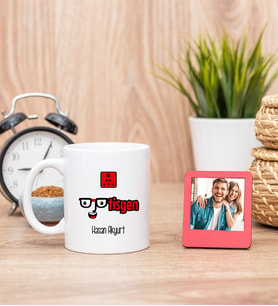 Optisyen Beyaz Kupa Bardak ve Kırmızı Mini Fotoğraf Çerçevesi
