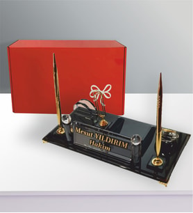 Kişiye Özel İsimlik - Kristal Masaüstü Kalemlik - Ofis Makam Hediyesi M531 GOLD Masa İsimliği (Altın)