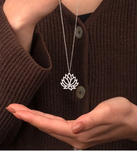 925 Ayar Gümüş Lotus Çiçeği Kolye (Rose)
