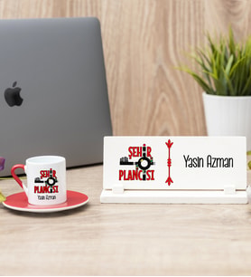 Şehir Plancısı Kırmızı Türk Kahvesi Fincanı Ve Masa İsimliği Hediye Seti