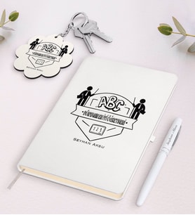 BK Gift Kişiye Özel Dünyanın En İyi Öğretmeni Beyaz Defter Kalem Ve Anahtarlık Hediye Seti-18 (Model 1)