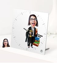 BK Gift Kişiye Özel Bayan Avukat Karikatürlü Masaüstü Kare Cam Saat - 2 (Beyaz)