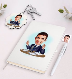 BK Gift Kişiye Özel Erkek Spiker Sunucu Karikatürlü Beyaz Defter Kalem ve Anahtarlık Hediye Seti (Model 1)