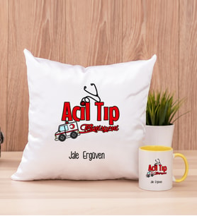 Acil Tıp Teknisyeni Kare Yastık ve Sarı Kupa Bardak