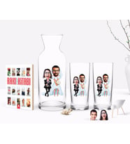 BK Gift Kişiye Özel Renkli Baskılı Sevgililer Karikatürlü İkili Rakı Bardağı Karaf ve Cep Kitabı Hediye Seti-16 (Model 1)