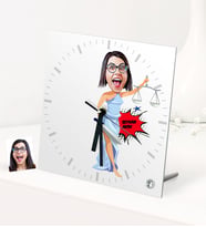 BK Gift Kişiye Özel Bayan Avukat Karikatürlü Masaüstü Kare Cam Saat - 1 (Beyaz)