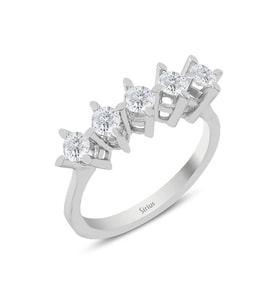 Sirius D Renk 0,70 Karat Pırlanta 5 Taş Yüzük 0704R0370