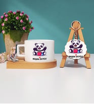 Sevimli Panda Tasarımlı Kişiye Özel Panda Ahşap Altlıklı Fincan ve Anahtarlık Seti