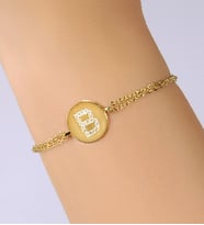 BK Gift Kişiye Özel Taşlı Yuvarlak Plaka Harf Bileklik (Altın)