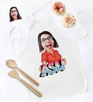 BK Gift Kişiye Özel İsimli Bayan Karikatürlü Mutfak Önlüğü Ahşap Kaşık Spatula Seti