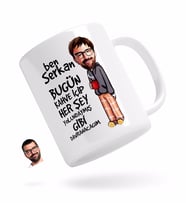 BK Gift Kişiye Özel Erkek Her Şey Yolundaymış Gibi Karikatürlü Beyaz Kupa Bardak-1