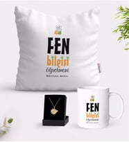 BK Gift Kişiye Özel Fen Bilgisi Öğretmeni Beyaz Kupa Yastık ve İsimli Papatya Kolye Hediye Seti (Model 1)