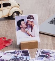 Ahşap Standlı Polaroid Fotoğraf Seti