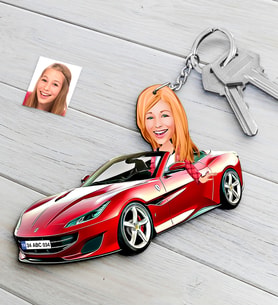 BK Gift Kişiye Özel Bayan Ferrari California Figürlü Plakalı Ahşap Karikatür Anahtarlık (Beyaz)
