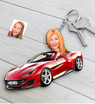BK Gift Kişiye Özel Bayan Ferrari California Figürlü Plakalı Ahşap Karikatür Anahtarlık (Beyaz)
