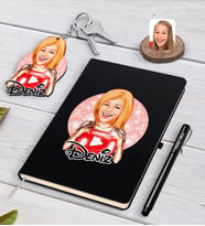 BK Gift Kişiye Özel Kadın Youtuber Karikatürlü Siyah Defter Kalem Ve Anahtarlık Hediye Seti-1 (Model 1)