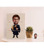 BK Gift Kişiye Özel Erkek Hakim Karikatürlü Otantik Masaüstü Ahşap Palet Çerçeve-1 (Beyaz)