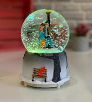 Popüler Kış Masalı Kar Küresi Işıklı Müzikli