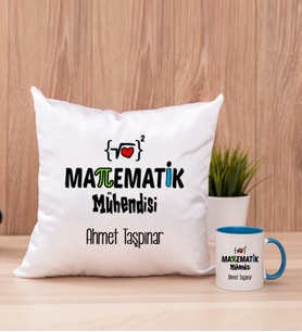 Matematik Mühendisi Kare Yastık ve Mavi Kupa Bardak