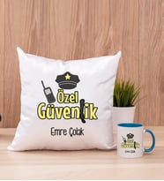 Özel Güvenlik Kare Yastık ve Mavi Kupa Bardak