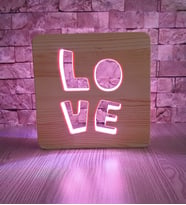 Love Ahşap Gece Lambası 16 Renkli Led Lamba Sevdiklerinize Hediye