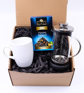 Tea Time French Press & Beyaz Kupa & Beta Tea Siyah ve Meyve Çayı  Hediye Seti (Model 1)