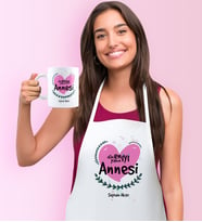 BK Gift Kişiye Özel Dünyanın En İyi Annesi Mutfak Önlüğü Kupa Seti - 11 (Beyaz)