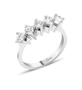 0,74 Ct Beştaş Pırlanta Yüzük