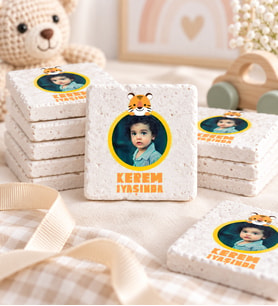 30 Adet Kişiye Özel Baskılı Doğal Taş Magnet 5x5cm Doğum Günü, Hoşgeldin Bebek (Beyaz)