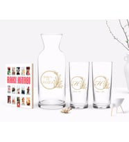 BK Gift Kişiye Özel Renkli Baskılı Baş Harf İsim Tasarımlı Tasarımlı İkili Rakı Bardağı Karaf ve Cep Kitabı Hediye Seti-8 (Model 1)