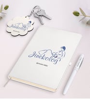 BK Gift Kişiye Özel Jinekolog Beyaz Defter Kalem Ve Anahtarlık Hediye Seti-1 (Model 1)