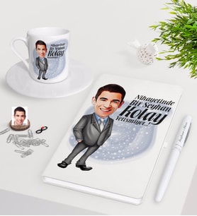 BK Gift Kişiye Özel Erkek Kolay Yetişmiyor Karikatürlü Beyaz Defter Kalem Türk Kahvesi Fincanı Seti-1 (Model 1)