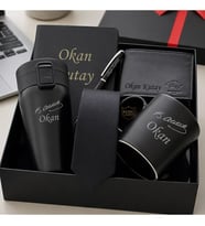 Hemen Kargo İsme Özel Lüks Erkek Hediye Seti - Çelik Termos, Hakiki Deri Cüzdan, Kravat, Kupa, Defter, Kalem - Kemal Atatürk İmza Temalı Hediye Seti