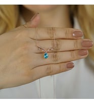 Yaprak Dalı Tasarımlı Mavi Damla Taşlı 925 Ayar Gümüş Kolye ROSE