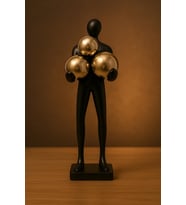 Altın Küre Taşıyan Modern Heykel Minimalist Dekoratif Sanat Objesi Masaüstü Ofis Dekorasyon 29cm
