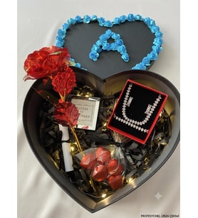 Sevgiliye Özel Romantik Hediye Kutusu, Doğum Günü Hediyesi, Anneler Günü Hediyesi, Kişiye Özel Led Işıklı Kalpli Kutu, Sonsuzluk Gülü, Takı Seti, İsim Yazılı Magnet, Özel Not