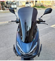 MOTOCAM Küba Newlight 125 Pro Ön Cam 2023-2026 Model 58cm Siyah Renkli 4mm ORİJİNAL BOYLU