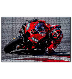 Cakapuzzle Ducati Corse Moto Danilo Petrucci 120 Parça Puzzle Yapboz MDF (Ahşap)